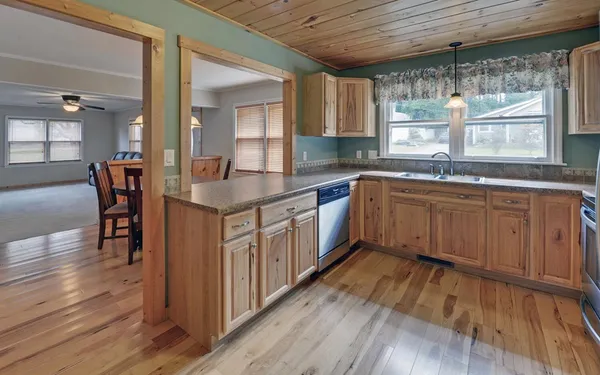 $298,500 | 77 East Avenue, Murphy, NC 28906