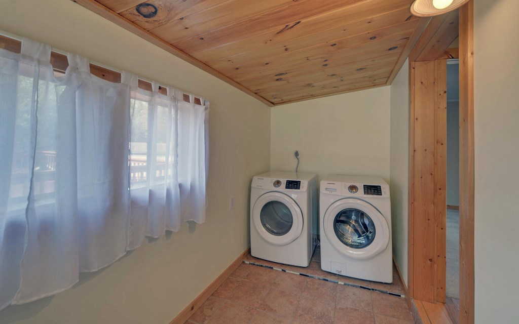 77 East Avenue Murphy, NC 28906 - Photo 29 of 44