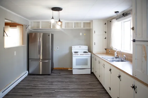 $129,900 | 71 Franklin Avenue, Houlton, ME 04730