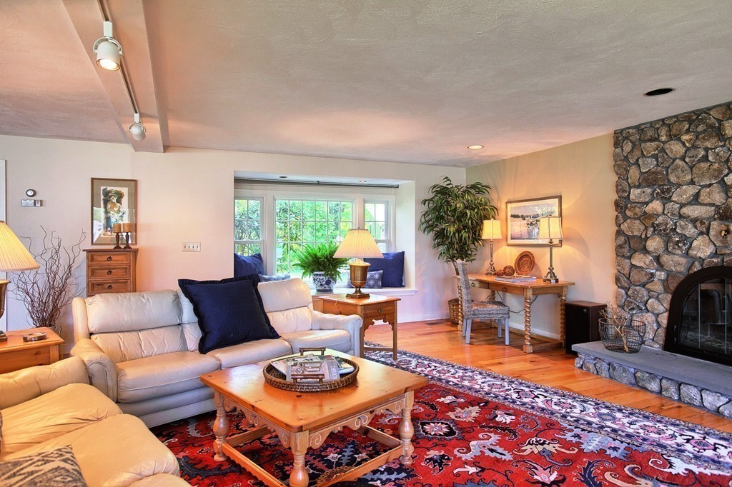 4 Fieldstone Way Haverhill, MA 01830 - Photo 11 of 30 Gallery Image 11