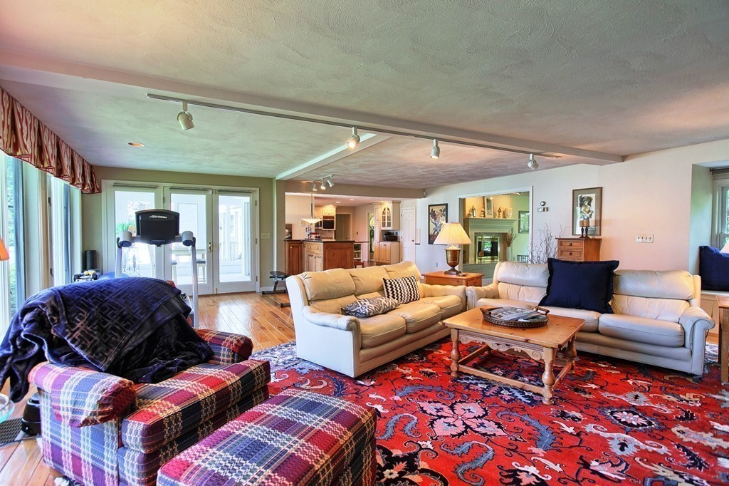 4 Fieldstone Way Haverhill, MA 01830 - Photo 12 of 30 Gallery Image 12