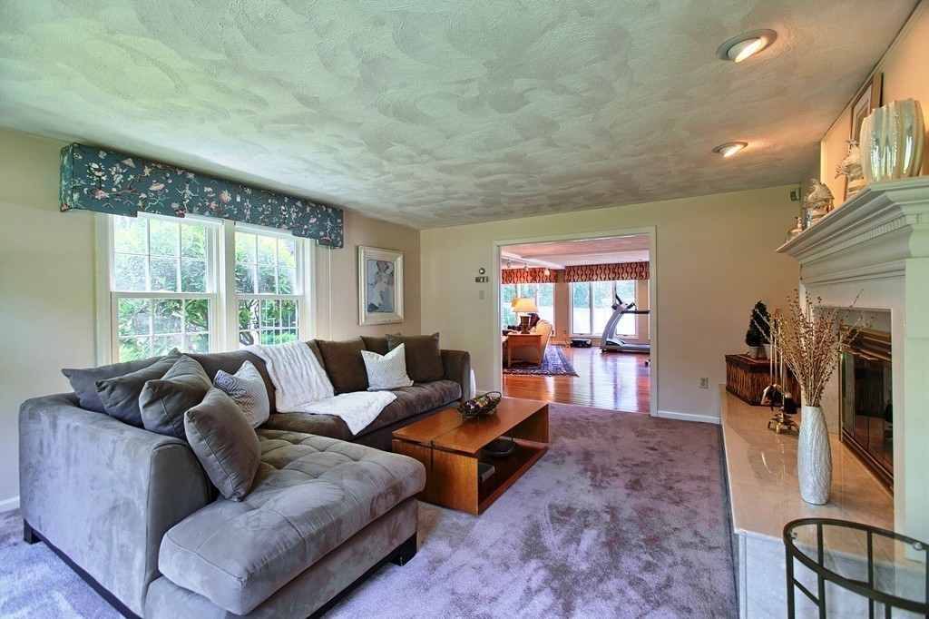 4 Fieldstone Way Haverhill, MA 01830 - Photo 8 of 30 Gallery Image 8
