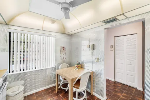 $229,900 | 8320 Casa Del Lago, Unit D, Boca Raton, FL 33433
