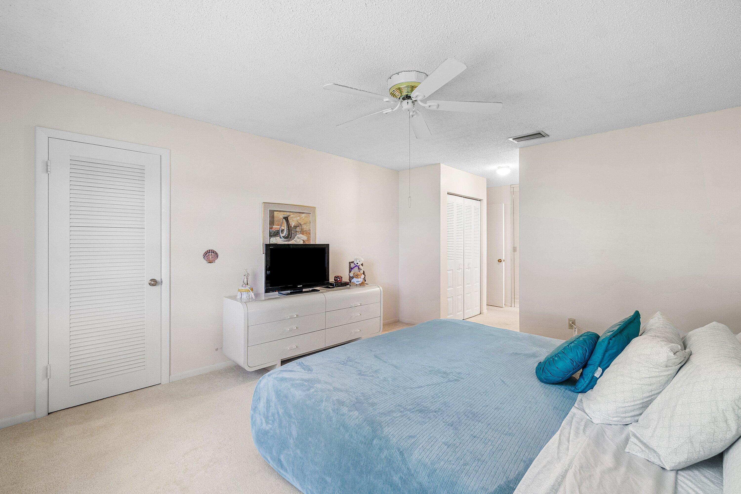8320 Casa Del Lago, Unit D Boca Raton, FL 33433 - Photo 21 of 29 024-8320CasaDelLago-D-BocaRaton-FL-33433