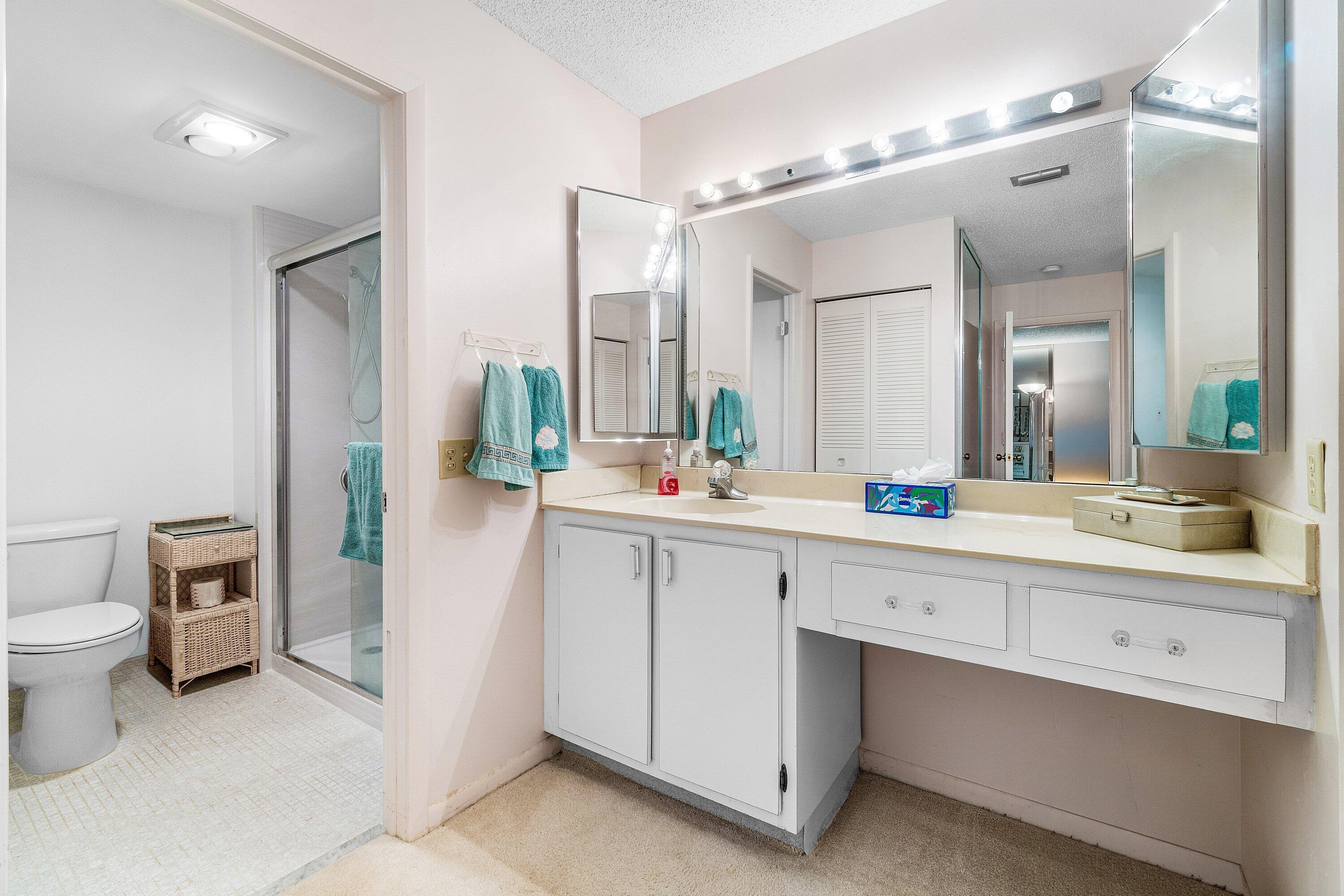 8320 Casa Del Lago, Unit D Boca Raton, FL 33433 - Photo 25 of 29 020-8320CasaDelLago-D-BocaRaton-FL-33433