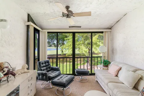 $229,900 | 8320 Casa Del Lago, Unit D, Boca Raton, FL 33433