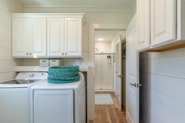 $1,100,000 | 32 Murray Hill Road, Boothbay, ME 04544