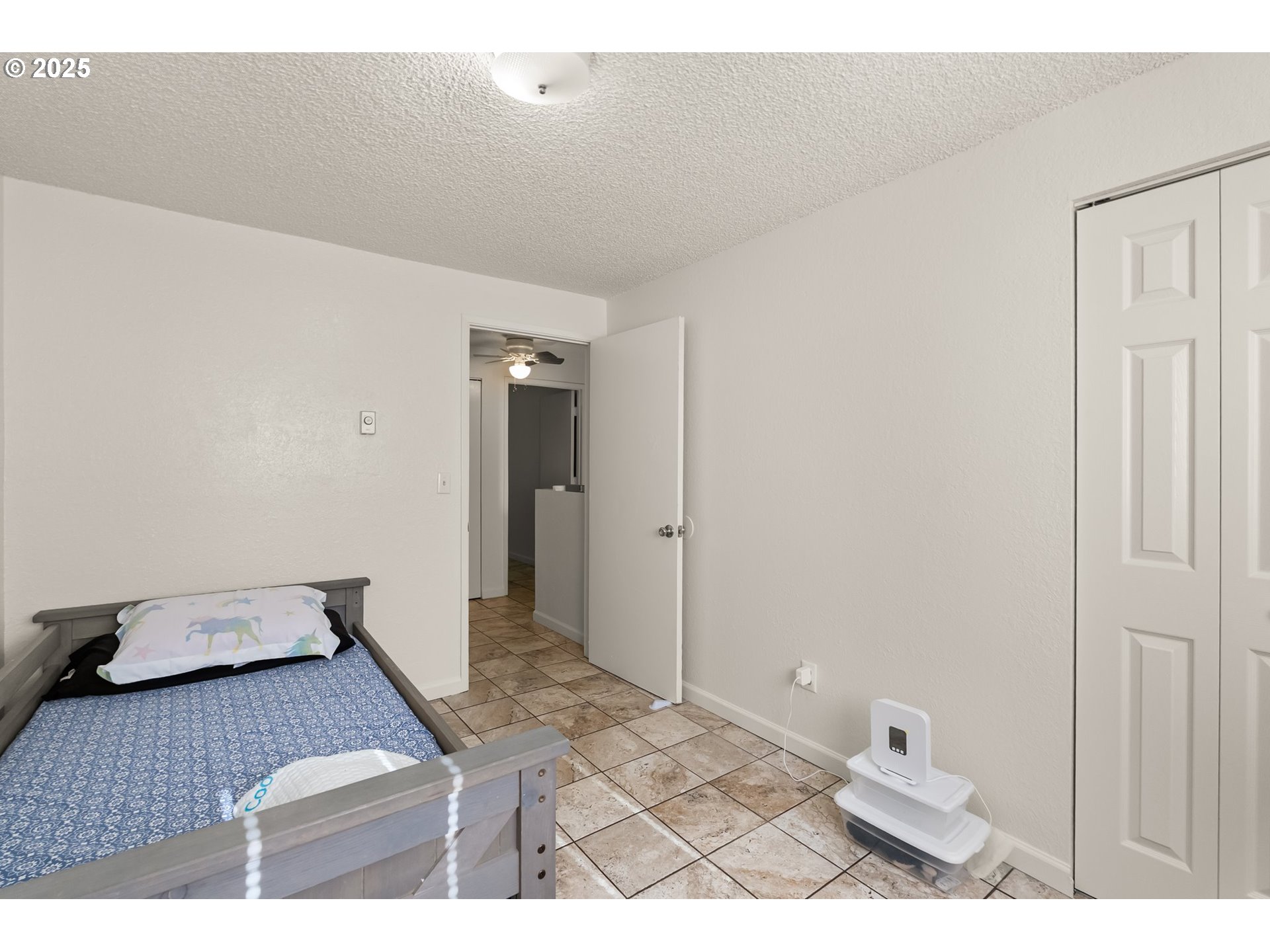 1720 17th Street Springfield, OR 97477 - Photo 2 of 23 a view of bathroom