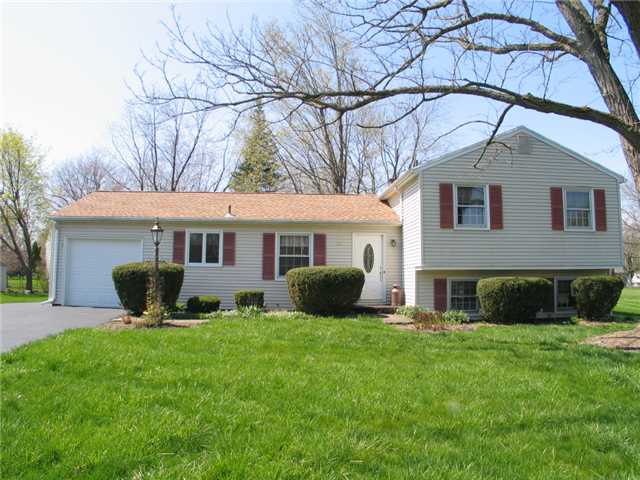 167 Fox Chapel Road Henrietta, NY 14467 - Photo 1 of 1 Exterior Front Welcome to 167 Fox Chapel Rd!