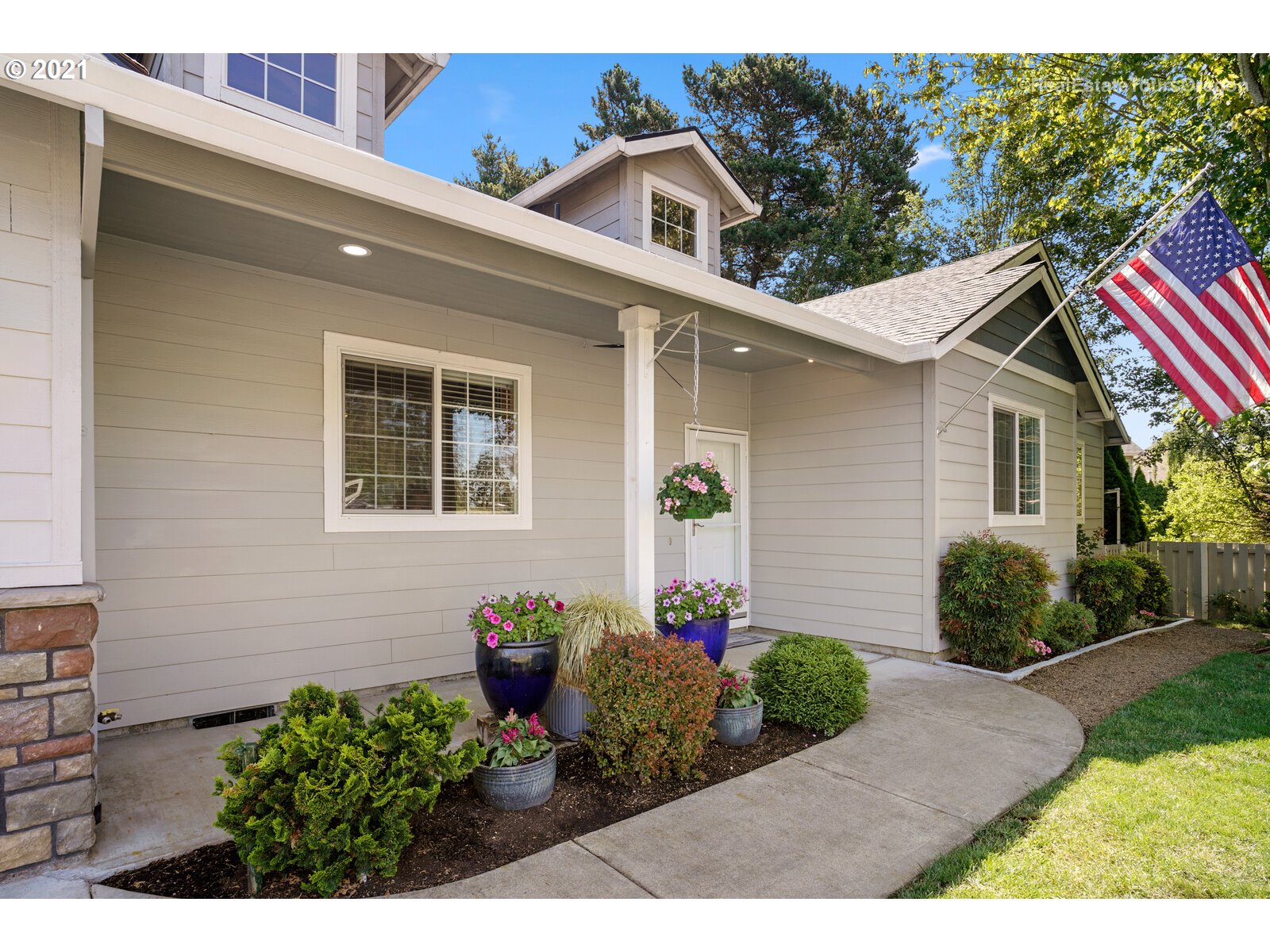 2290 Villa Road Newberg, OR 97132 - Photo 3 of 28 Gallery Image 3