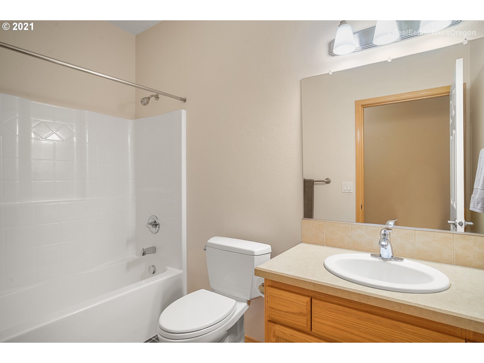 2290 Villa Road Newberg, OR 97132 - Photo 22 of 28 Gallery Image 22
