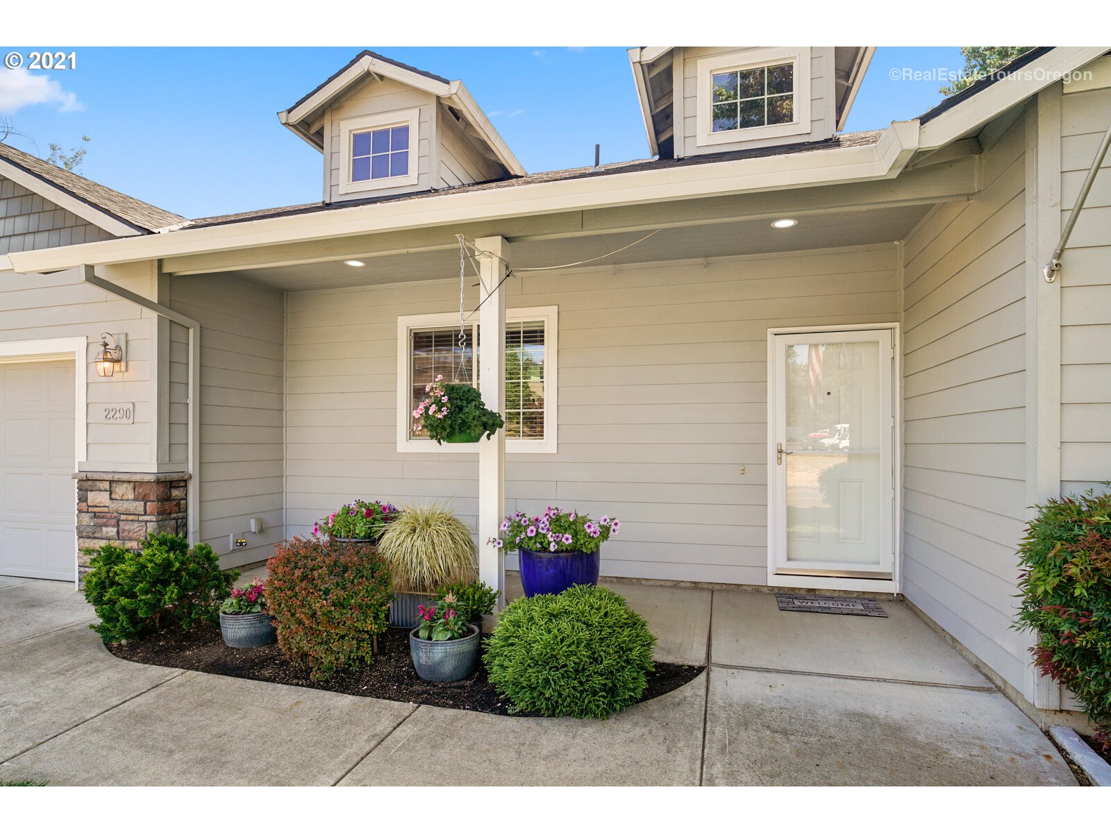 2290 Villa Road Newberg, OR 97132 - Photo 4 of 28 Gallery Image 4