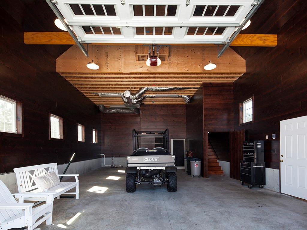 134 Marshall Point Road Kennebunkport, ME 04046 - Photo 34 of 35 This fabulous ‘Boathouse’ with...