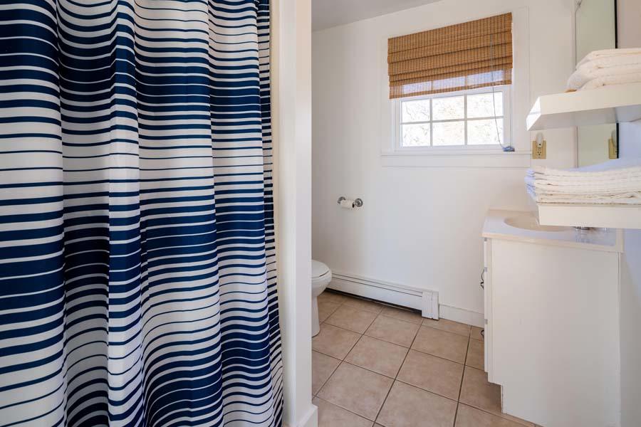28 Patterson Road Chatham, MA 02633 - Photo 27 of 35 Second-story Bathroom