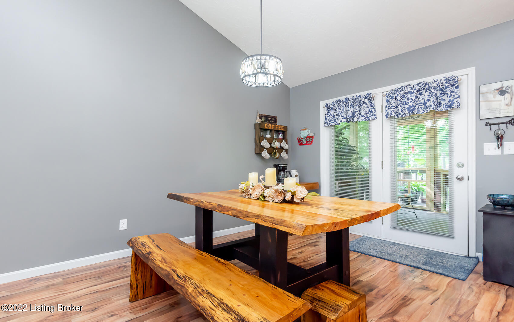 467 Long Needle Road Brandenburg, KY 40108 - Photo 23 of 45 A beautiful light fixture brightens up the space