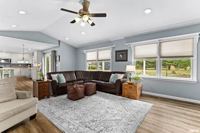 $399,900 | 13628 North Wild Spruce Lane, Chillicothe, IL 61523