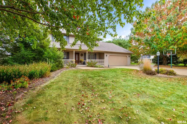 $399,900 | 13628 North Wild Spruce Lane, Chillicothe, IL 61523