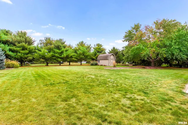 $399,900 | 13628 North Wild Spruce Lane, Chillicothe, IL 61523