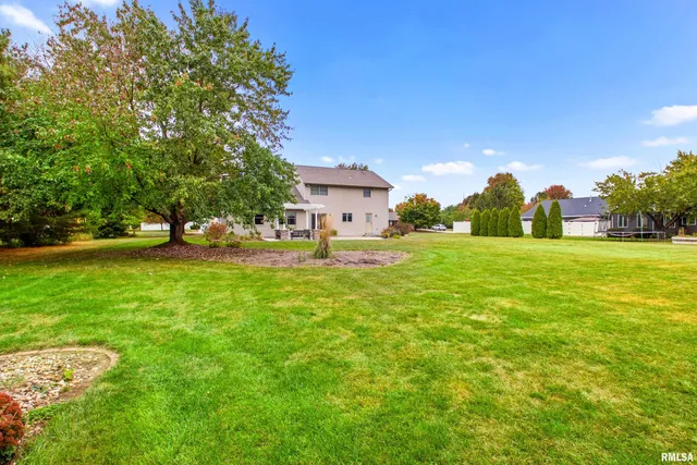 $399,900 | 13628 North Wild Spruce Lane, Chillicothe, IL 61523