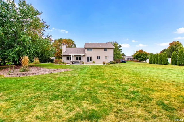 $399,900 | 13628 North Wild Spruce Lane, Chillicothe, IL 61523