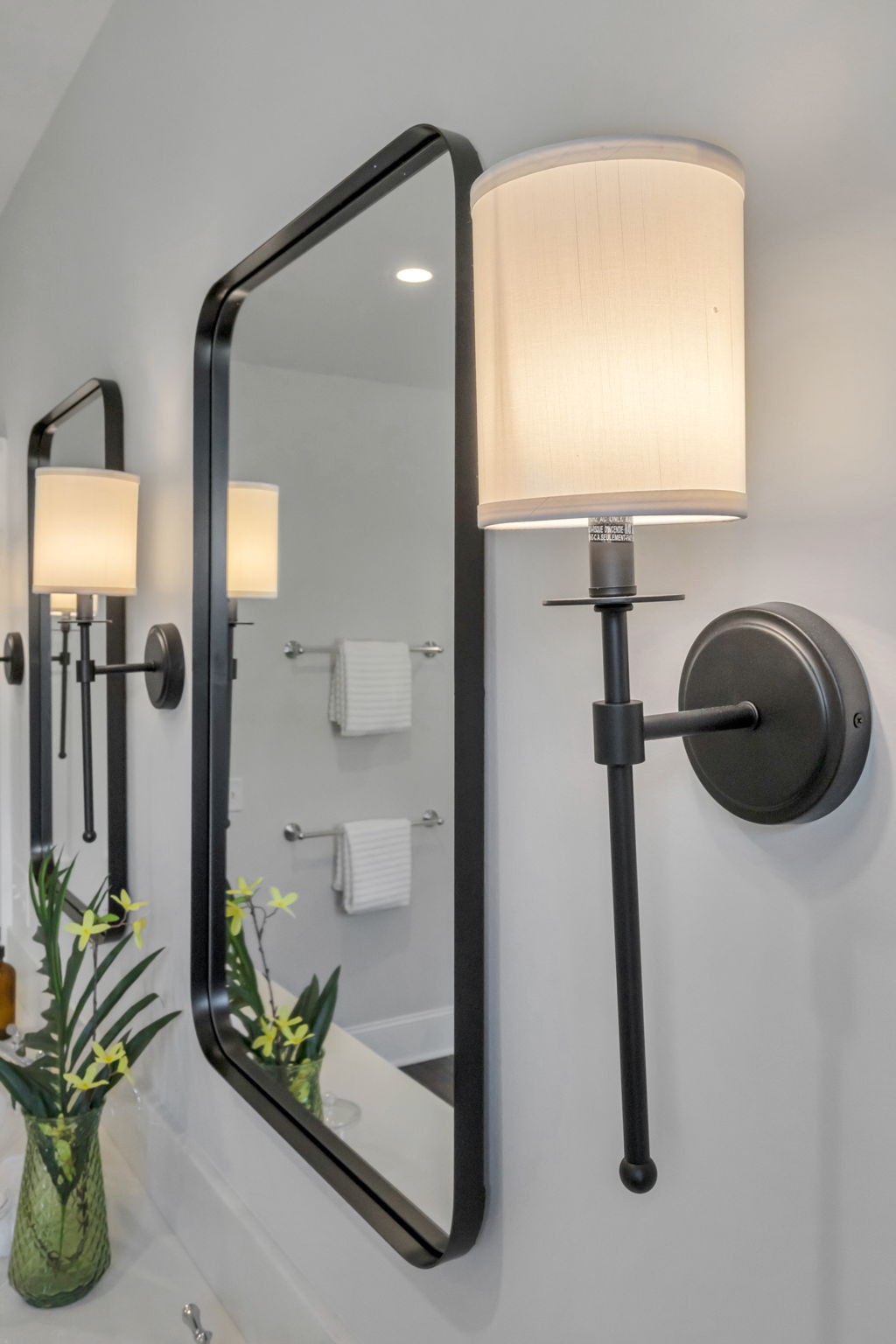 1412 Ordway Place Nashville, TN 37206 - Photo 31 of 70 a bathroom with a shower