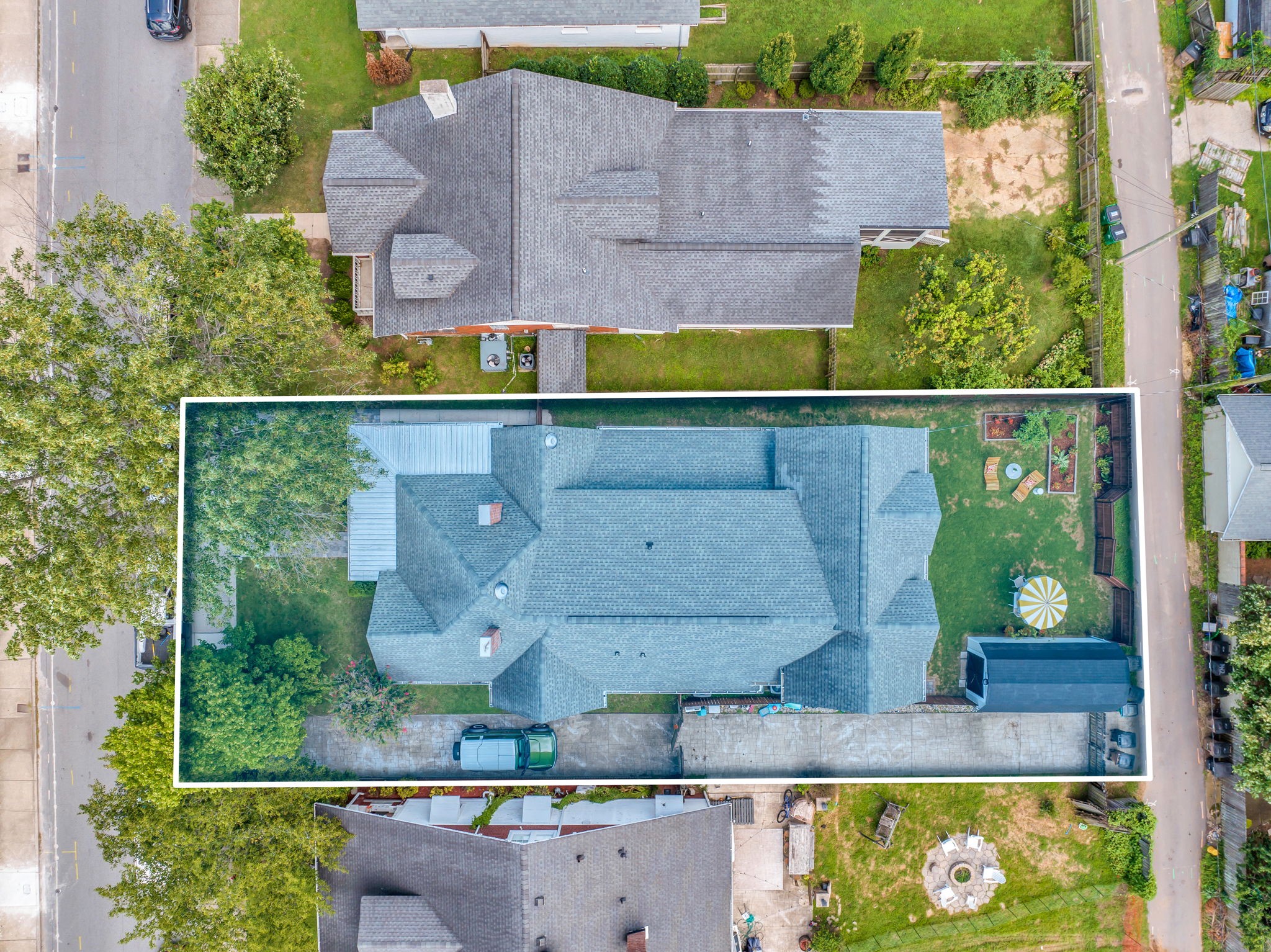 1412 Ordway Place Nashville, TN 37206 - Photo 69 of 70 an aerial view of a house with a yard