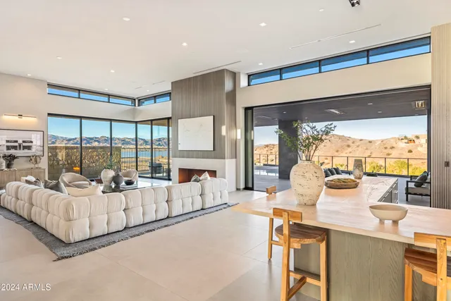 $5,499,000 | 2437 Wren Cv Way, Lake Havasu City, AZ 86406