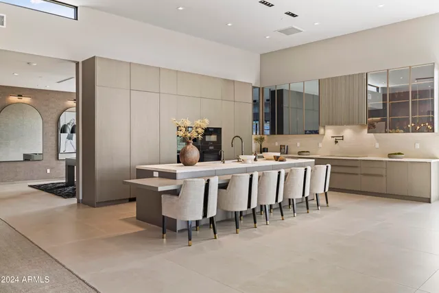 $5,499,000 | 2437 Wren Cv Way, Lake Havasu City, AZ 86406