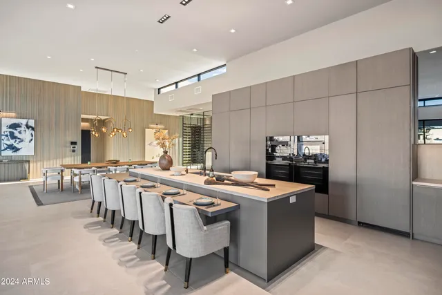 $5,499,000 | 2437 Wren Cv Way, Lake Havasu City, AZ 86406