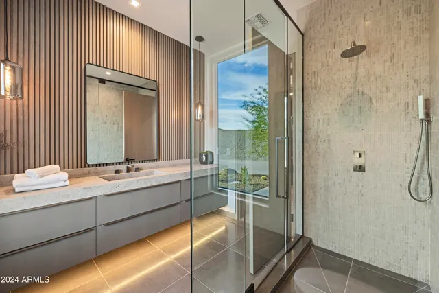 $5,499,000 | 2437 Wren Cv Way, Lake Havasu City, AZ 86406