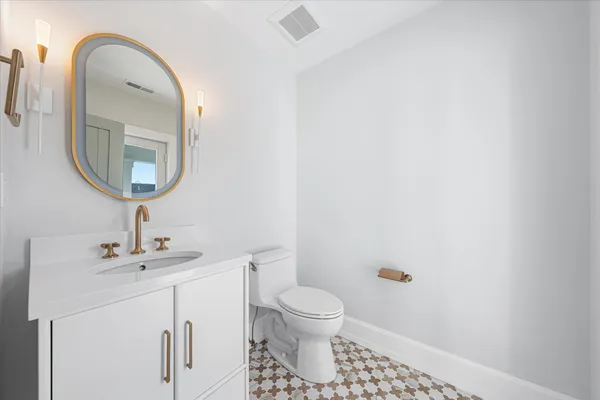 $7,295,000 | 207 120th Street, Stone Harbor, NJ 08247