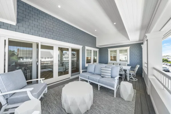 $7,295,000 | 207 120th Street, Stone Harbor, NJ 08247