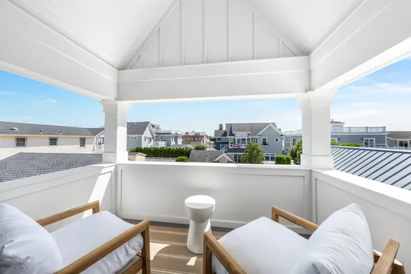 $7,295,000 | 207 120th Street, Stone Harbor, NJ 08247