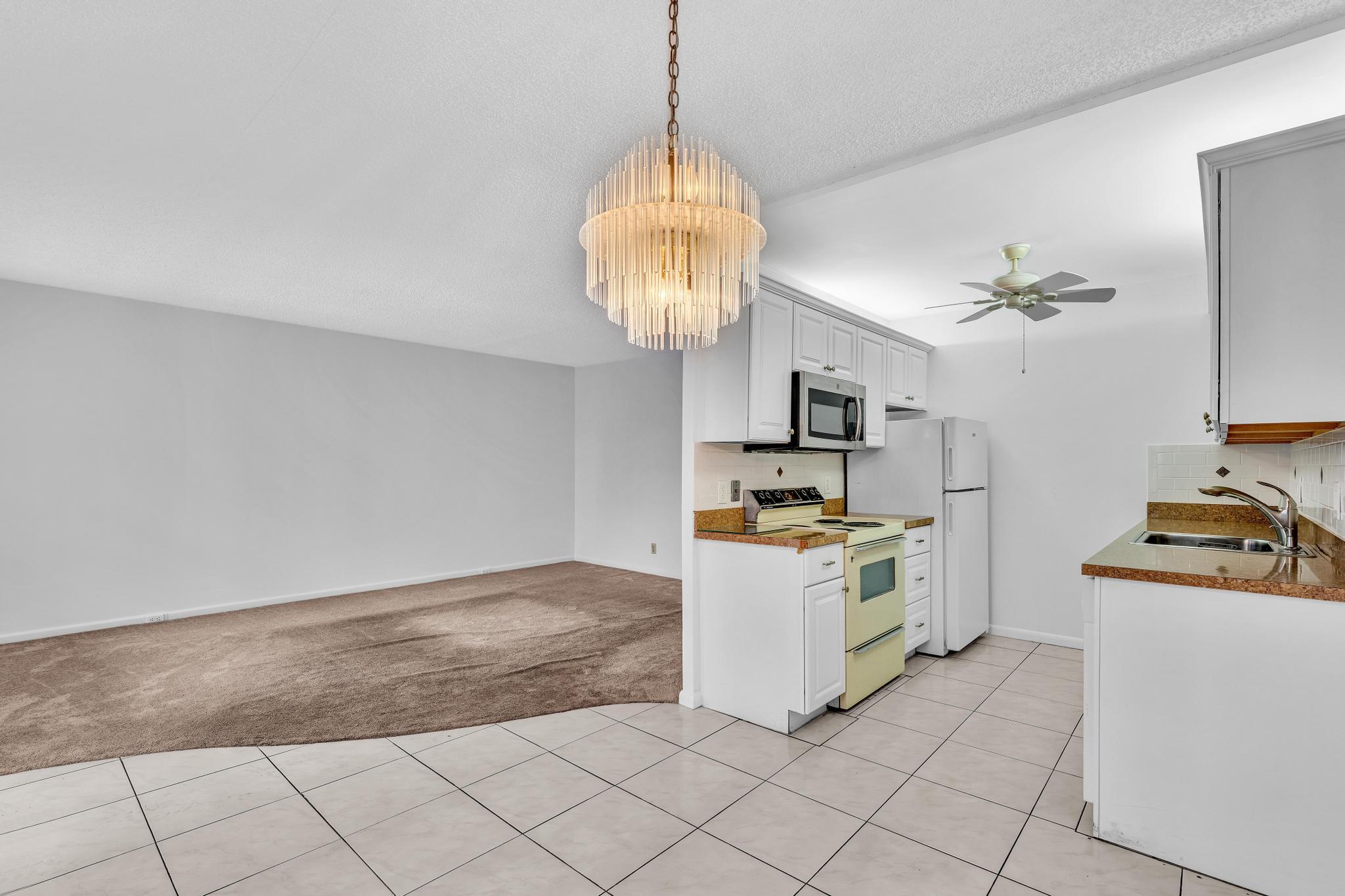 2066 Exeter Boca Raton, FL 33434 - Photo 7 of 60 FPP00096