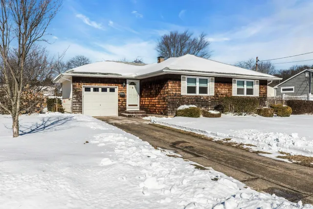 $719,000 | 238 Loop Drive, Sayville, NY 11782