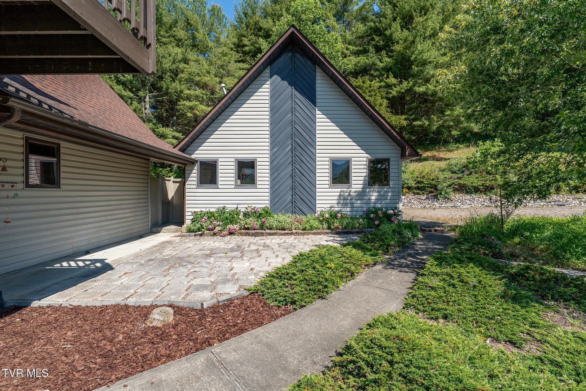 336 Mack Branch Road Mountain City, TN 37683 - Photo 15 of 94 336 Mack Branch Road (41 of 109)