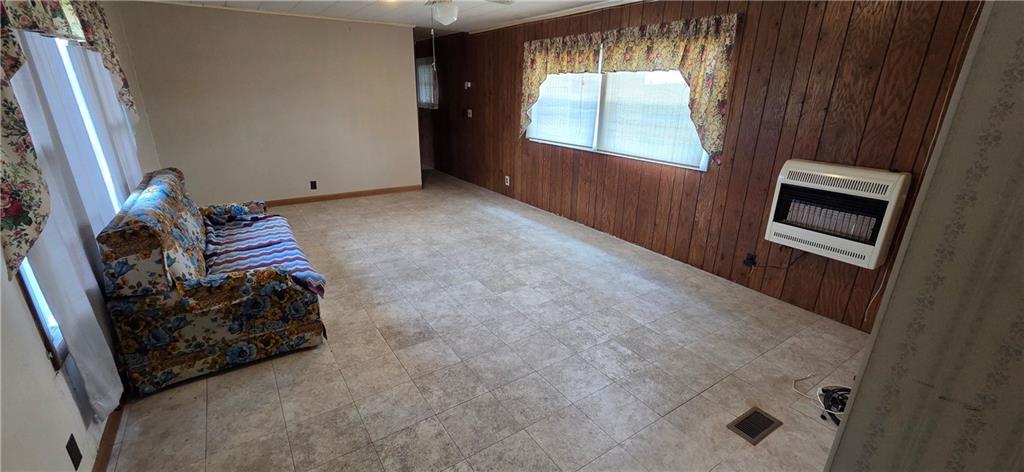 581 East Bakersville Edie Road Somerset, PA 15501 - Photo 4 of 23