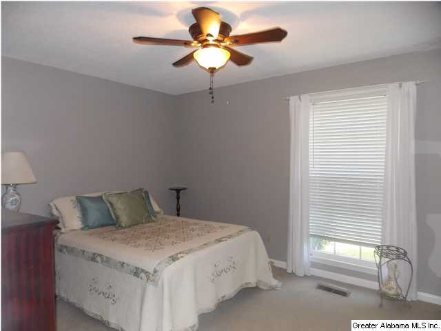 702 Chestnut Street Oneonta, AL 35121 - Photo 12 of 31