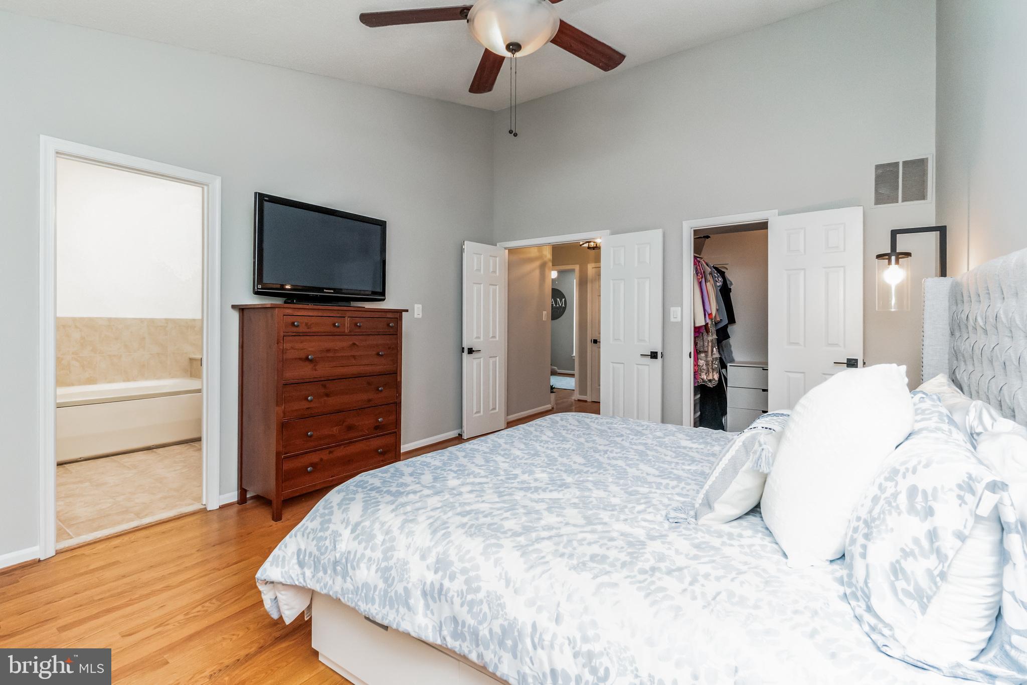7213 Squirrel Run Court Springfield, VA 22152 - Photo 13 of 28 Gallery Image 13