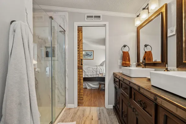 $725,000 | 541 Hidden Oaks Drive, Elgin, TX 78621