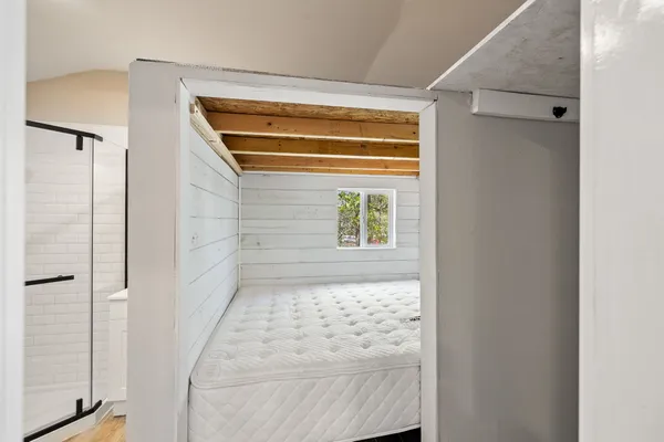 $725,000 | 541 Hidden Oaks Drive, Elgin, TX 78621