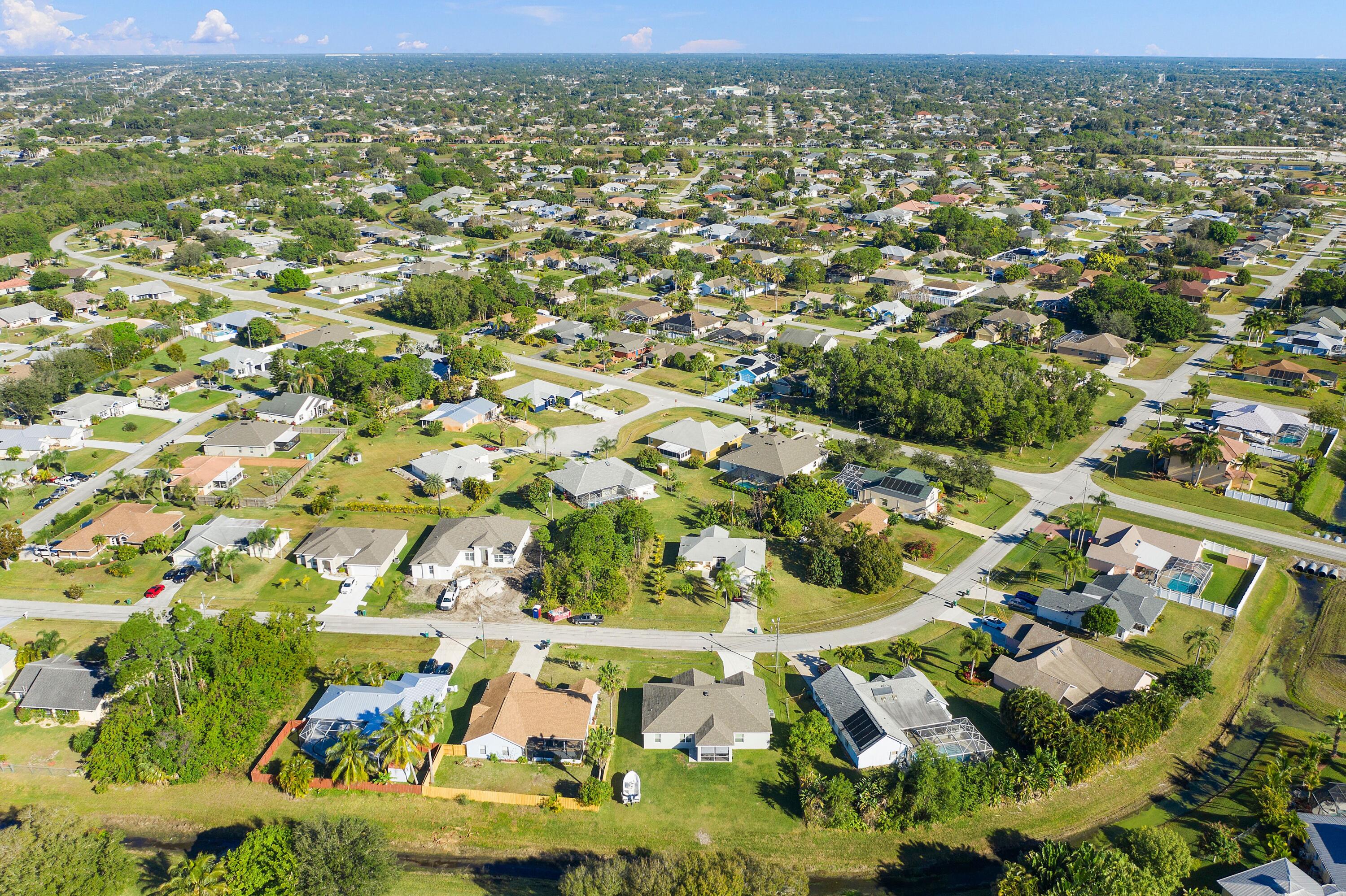 383 Southeast Cork Road Port St. Lucie, FL 34984 - Photo 36 of 37 c38