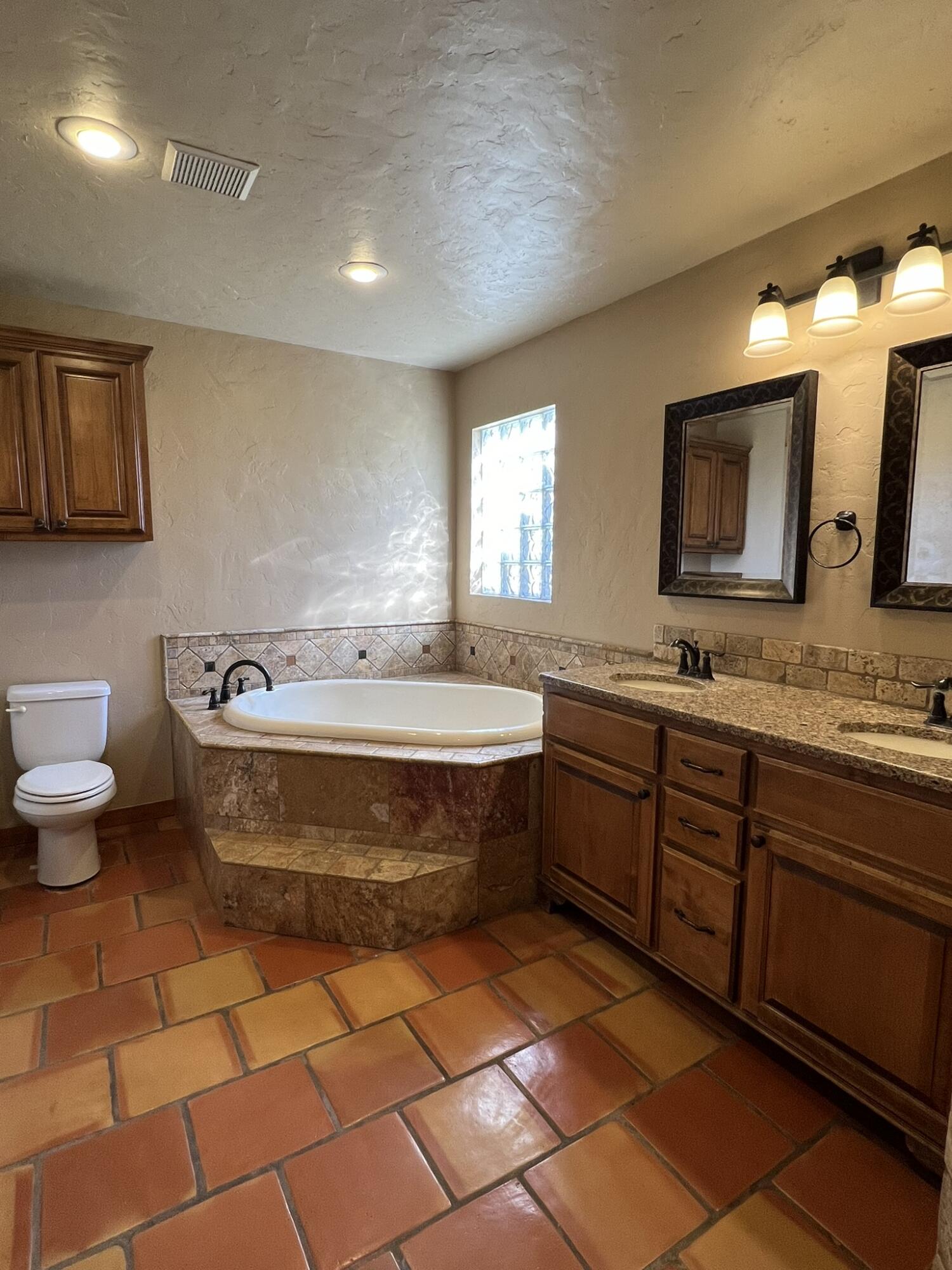 6515 15th Drive Lubbock, TX 79416 - Photo 11 of 27 IMG_0087