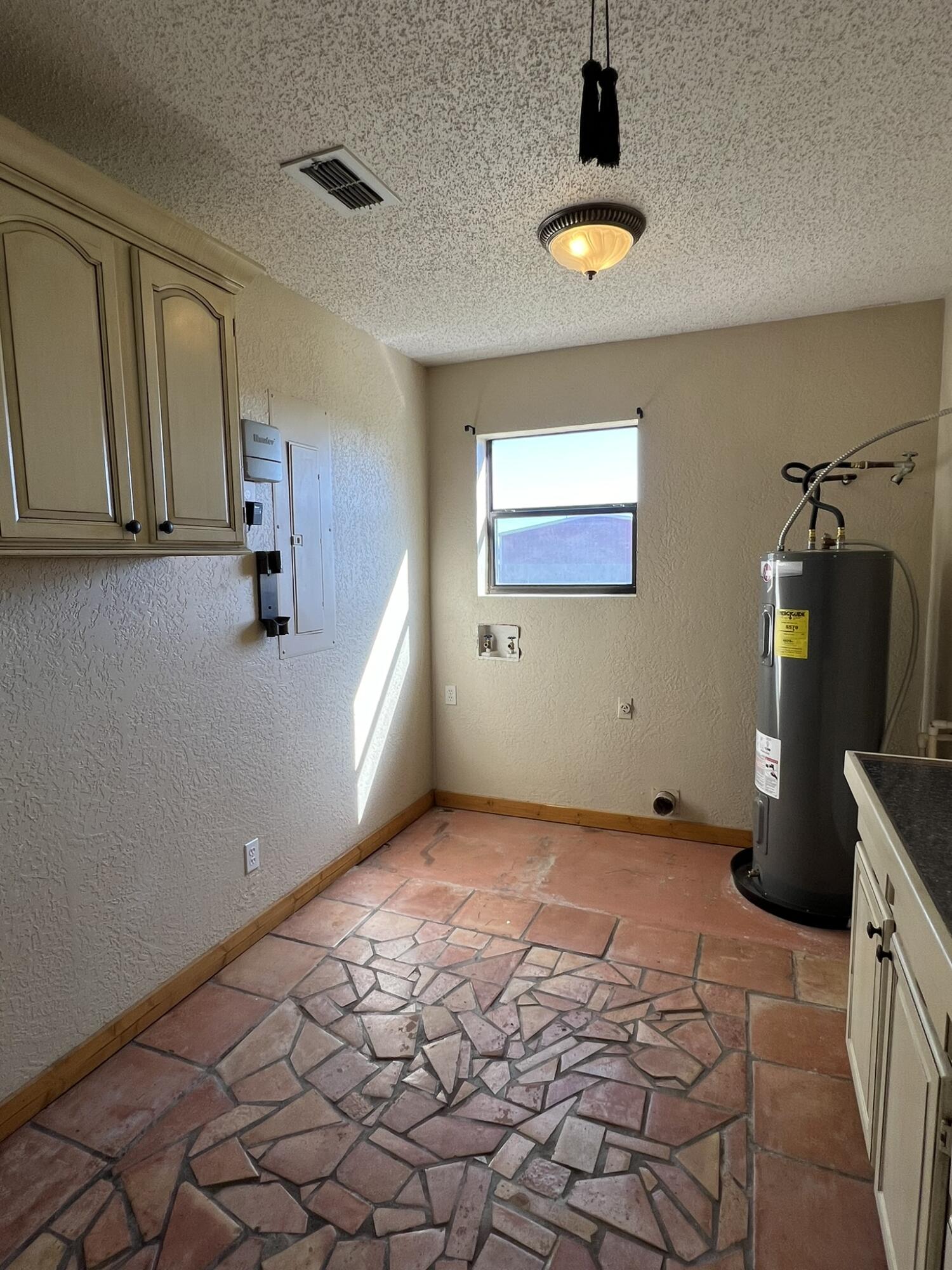 6515 15th Drive Lubbock, TX 79416 - Photo 19 of 27 IMG_0051