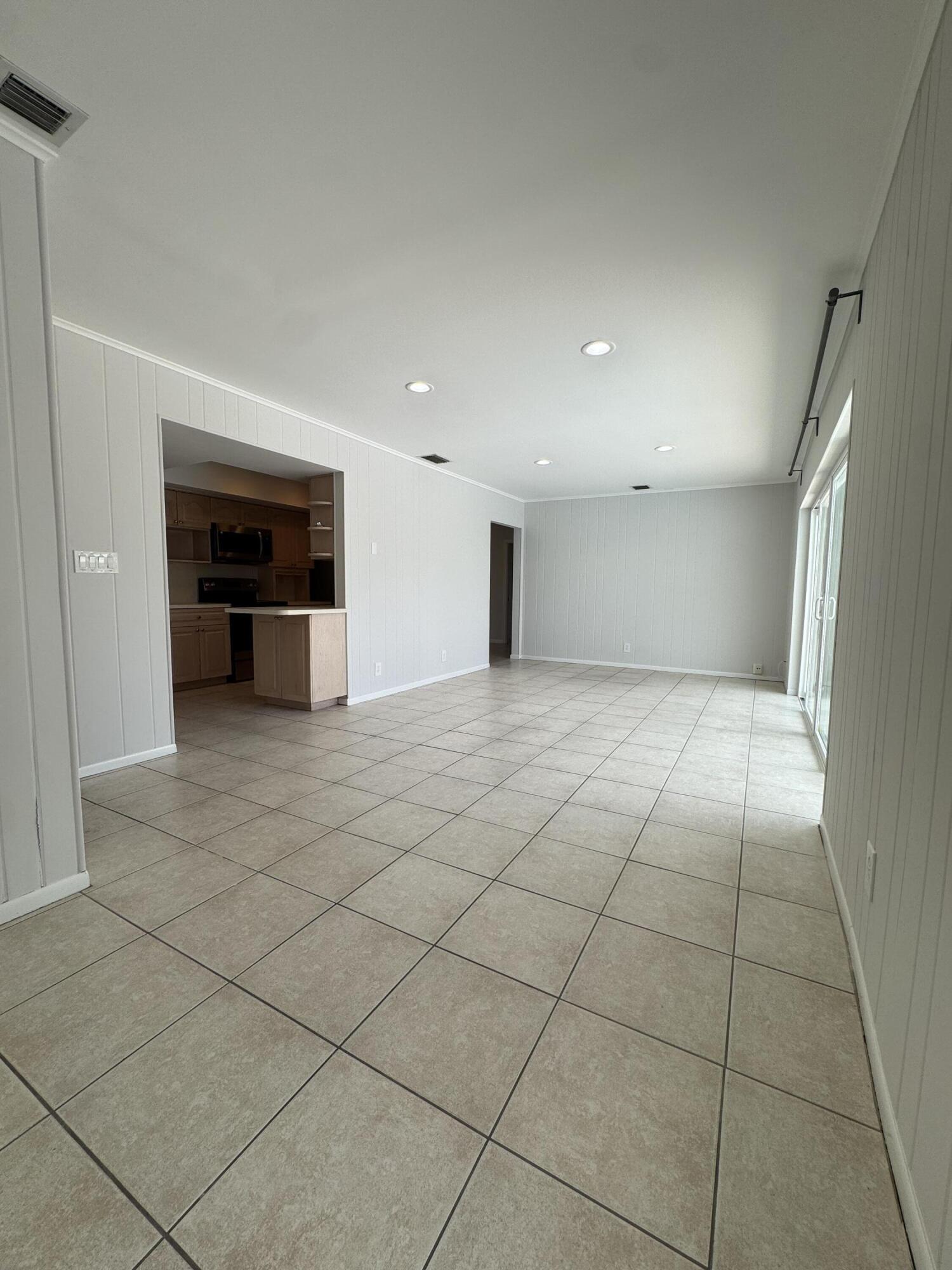 497 West Conference Drive Boca Raton, FL 33486 - Photo 13 of 25 IMG_7296