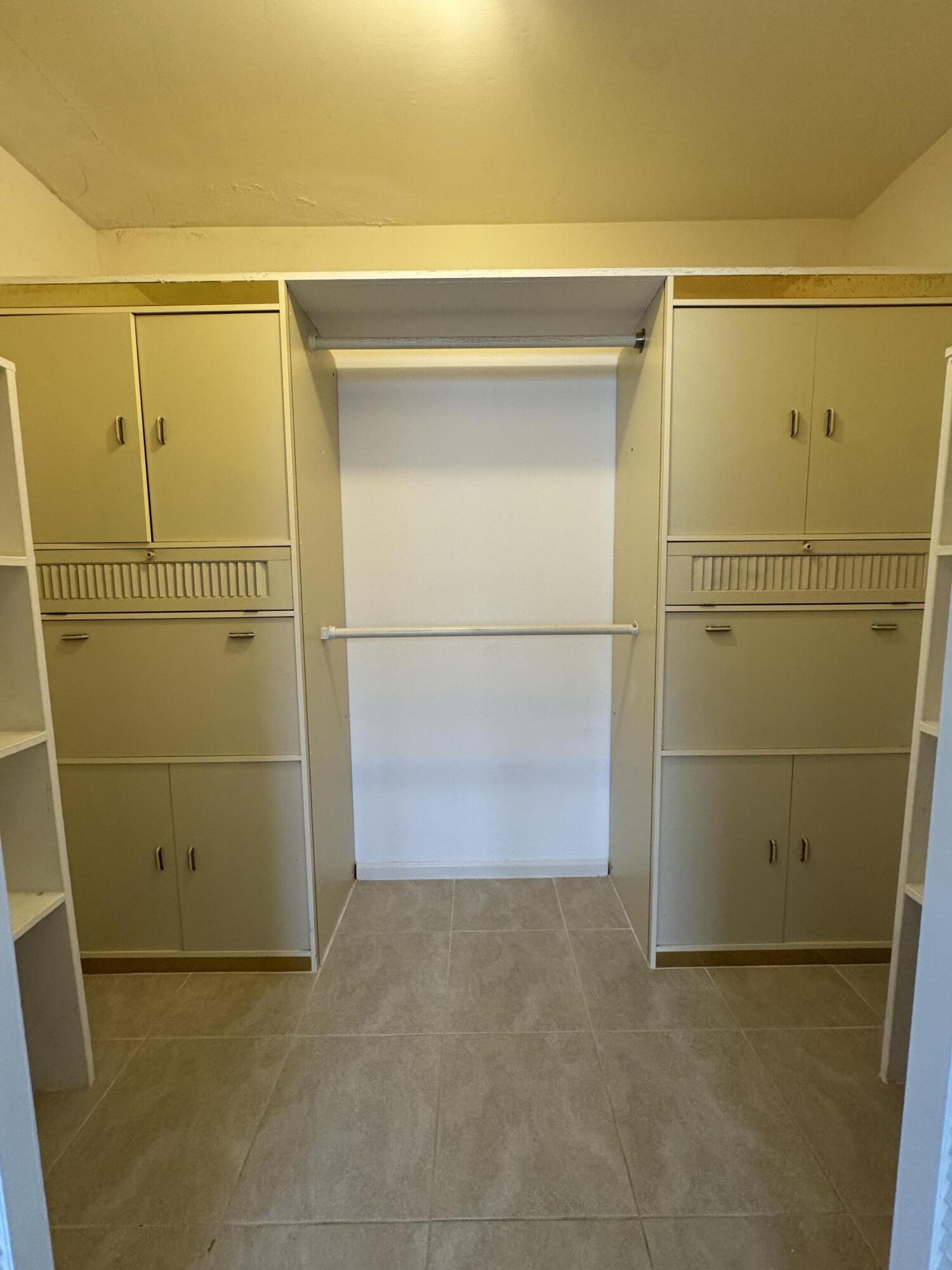 497 West Conference Drive Boca Raton, FL 33486 - Photo 7 of 25 IMG_7290