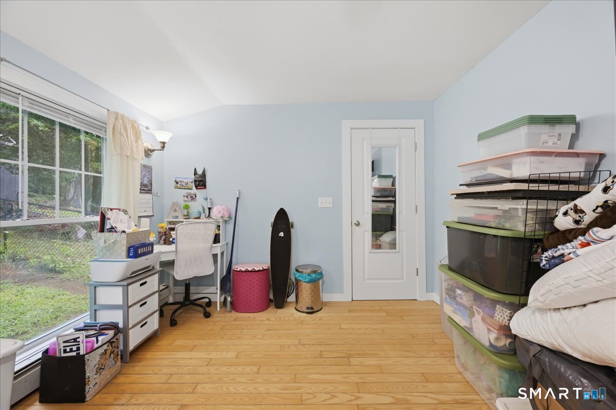 82 Old Post Road Clinton, CT 06413 - Photo 22 of 40