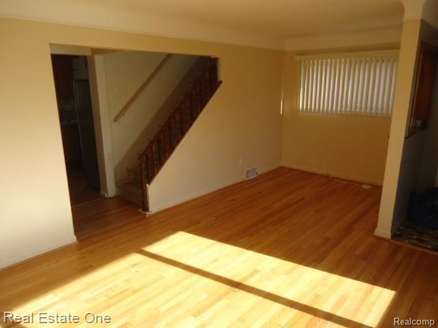 7821 Harding Street Taylor, MI 48180 - Photo 9 of 56 DSC01789.JPG