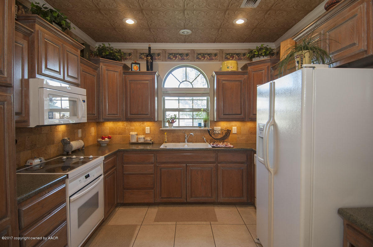 6919 Thunder Road Amarillo, TX 79119 - Photo 13 of 38 KITCHEN VIEW 1