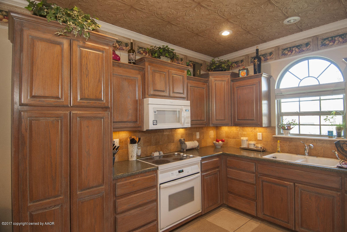 6919 Thunder Road Amarillo, TX 79119 - Photo 15 of 38 KITCHEN VIEW 3
